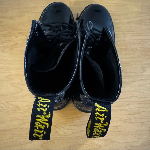 1460 Glossy Black Dr. Martens- Size US 8 - Picture 7 of 13